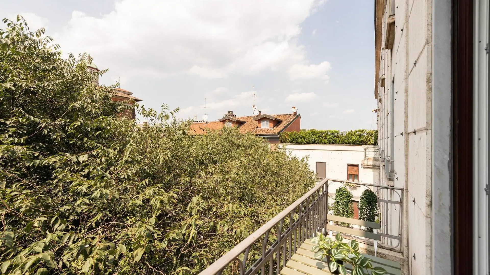 Heart Milan Apartments Duomo Missori Italy